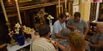 Misa y bendición de panes y agua en los Servitas por la festividad de San Felipe Benicio