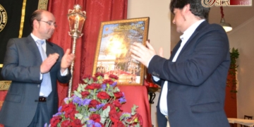 El Cristo del Perdón por la calle Magallanes anuncia un nuevo Jueves Santo en La Casería