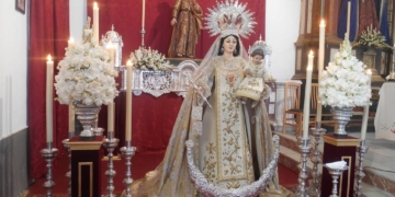 El 24-S cofrade en La Isla se centra en el besamano a la Virgen de las Mercedes