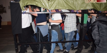 La cuadrilla de la JCC de la Virgen de las Penas ensaya con un andar más presuroso