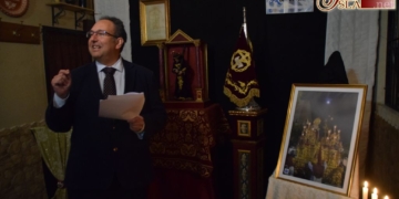 Vicente Franco presentó el cartel anunciador de la Semana Santa en la abacería ‘Casa Juan’