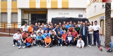 Los cargadores de Santa Elena comenzaron su preparación para la salida procesional