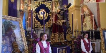 Jesús Nazareno en Besapié todo el día por el VII aniversario como Regidor Perpetuo