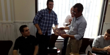 Manuel Sánchez Casas recibió las pastas como XXXIV pregonero de la Santa Cruz