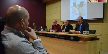 Los hermanos Delgado López ofrecen parte de su arte en una amena conferencia