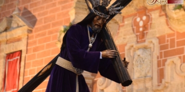 Jesús Nazareno recogió las súplicas de toda La Isla en su anual Vía-Crucis