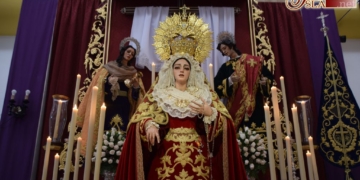 El Besamano a la Virgen de las Penas se celebró por vez primera en Cuaresma