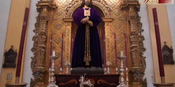 Jesús Cautivo y Rescatado con túnica lisa para su traslado al cementerio el 2 de noviembre