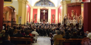 Lágrimas llena la Iglesia Mayor para celebrar el XXV aniversario junto a su hermandad