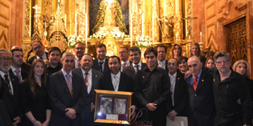 Los cofrades del Nazareno peregrinaron a la Macarena junto al Coro San Juan de la Cruz