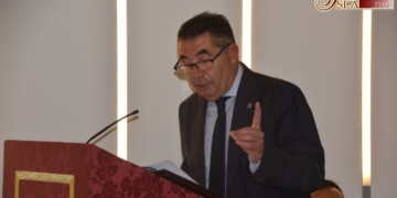 Antonio Moreno presentó el cartel del Corpus Christi obra de Antonio Luque