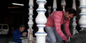 La Hermandad del Rocío pone a punto el cajón del Simpecado para una nueva Romería