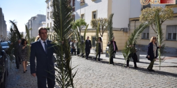 La procesión de palmas marca el inicio de la mañana del Domingo de Ramos