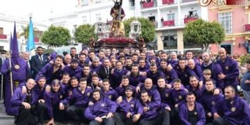 La Hermandad del Nazareno suprime el refrigerio de sus hermanos cargadores