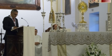 Recuerdos del pasado y ejemplos del presente en la exaltación de la Eucaristía