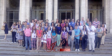 Cofrades de los Afligidos peregrinan a Roma con motivo de sus bodas de brillantes