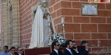 Soledad cierra el ciclo de los rosarios de la aurora de la Iglesia Mayor