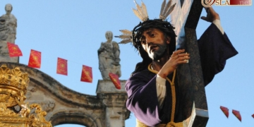 El Señor del Puerto recibió la medalla de la ciudad por los 450 años de historia nazarena
